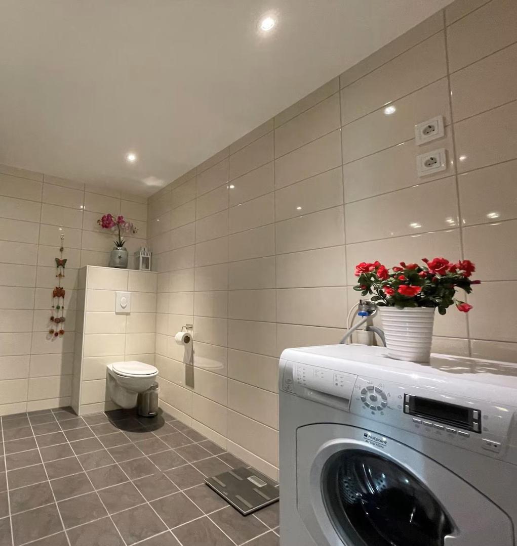 3 Sleeping Rooms For 82M2 Which Direct Traffic To Airport And City Center Bergen Kültér fotó